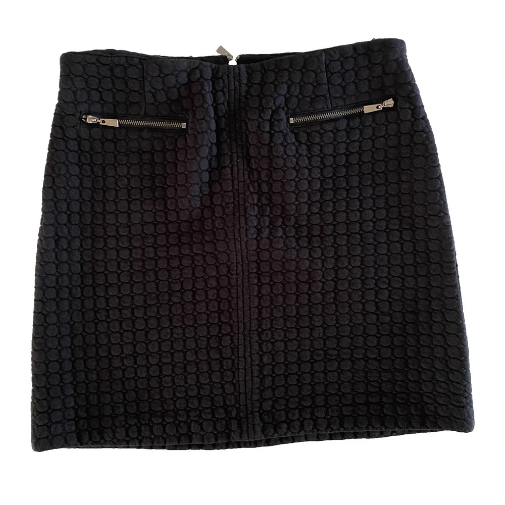Laundry by Shelli Segal Quilted Mini Skirt Black size 6 Zip Pocket